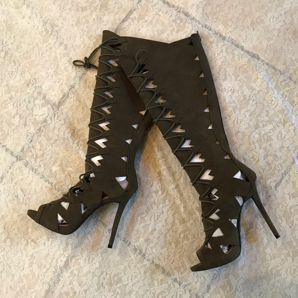 NWOT Olive green lace up open toe boots - Picture 1 of 5